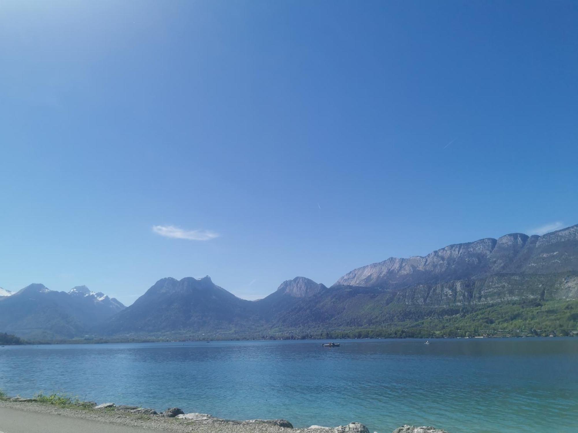 Charmant Appartement A 1 Minute Du Lac Annecy Eksteriør bilde